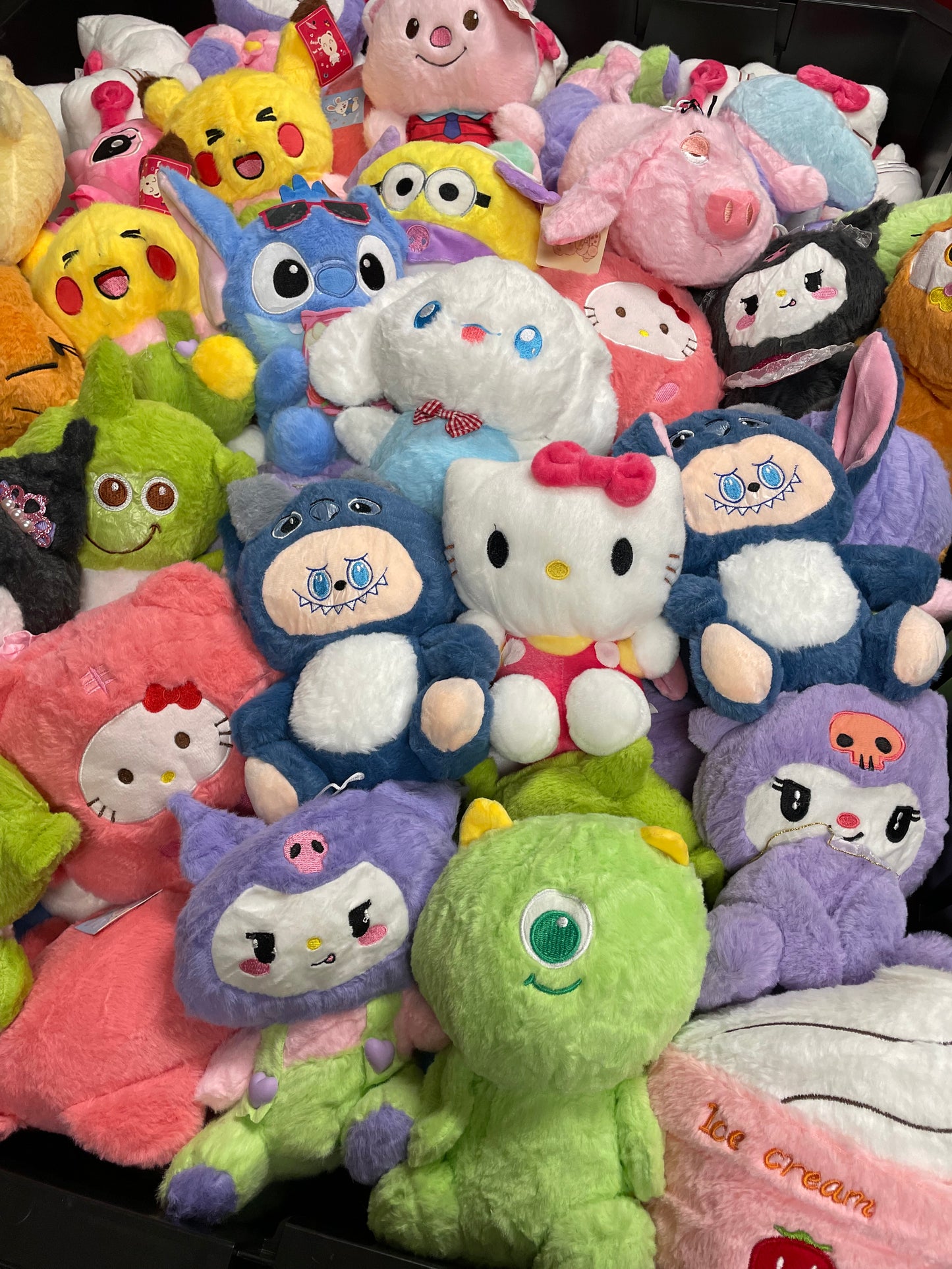 Claw Machine Plushies 7-9 inch UNLICENSED 100 Pack